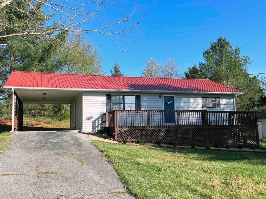 Charming House In Sevierville Family Friendly Quiet Location Close To Wilderness Exterior photo